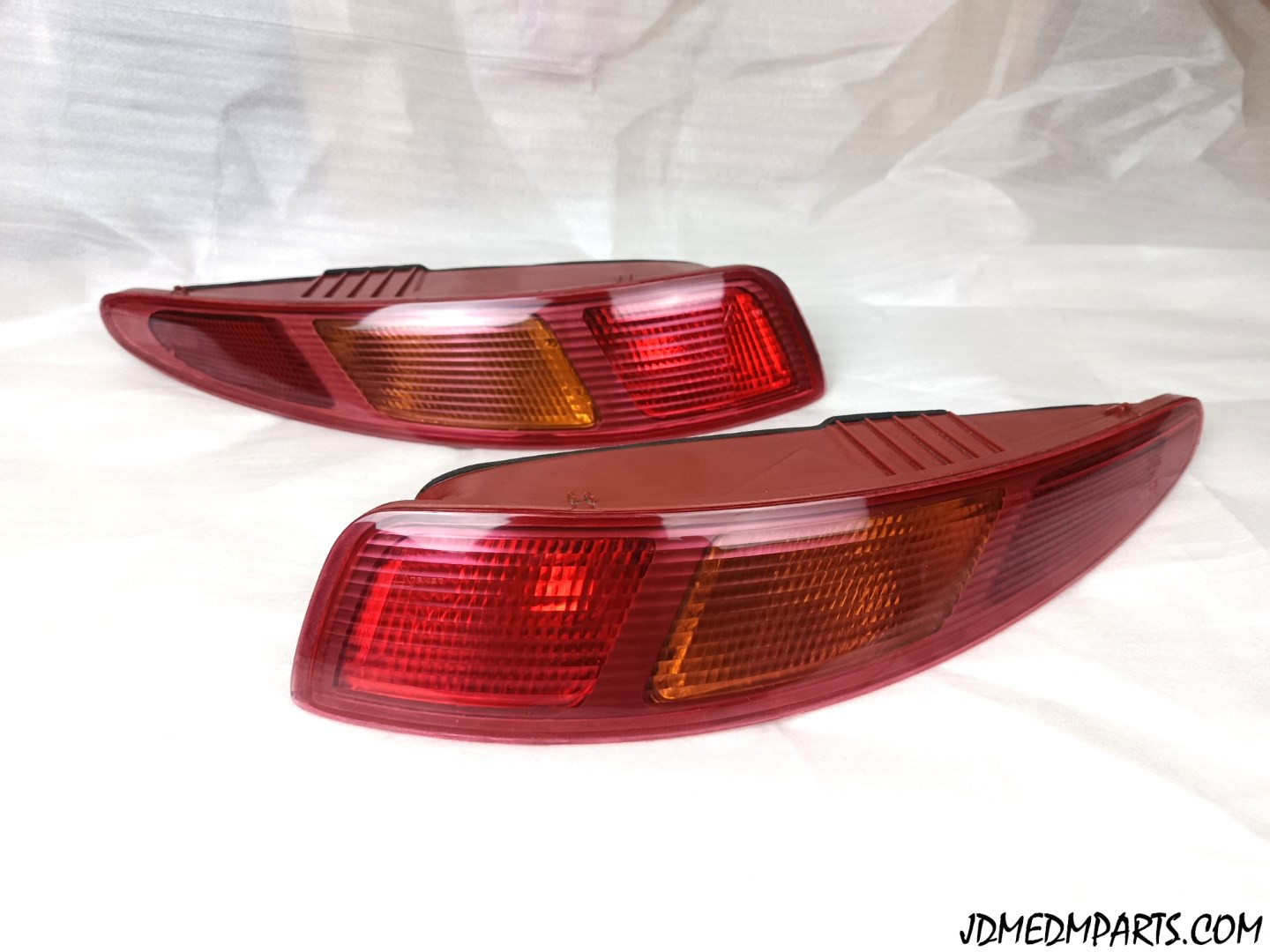 Alfa Romeo GT 937 Taillights Left and Right 60681558 / 60681559 OEM