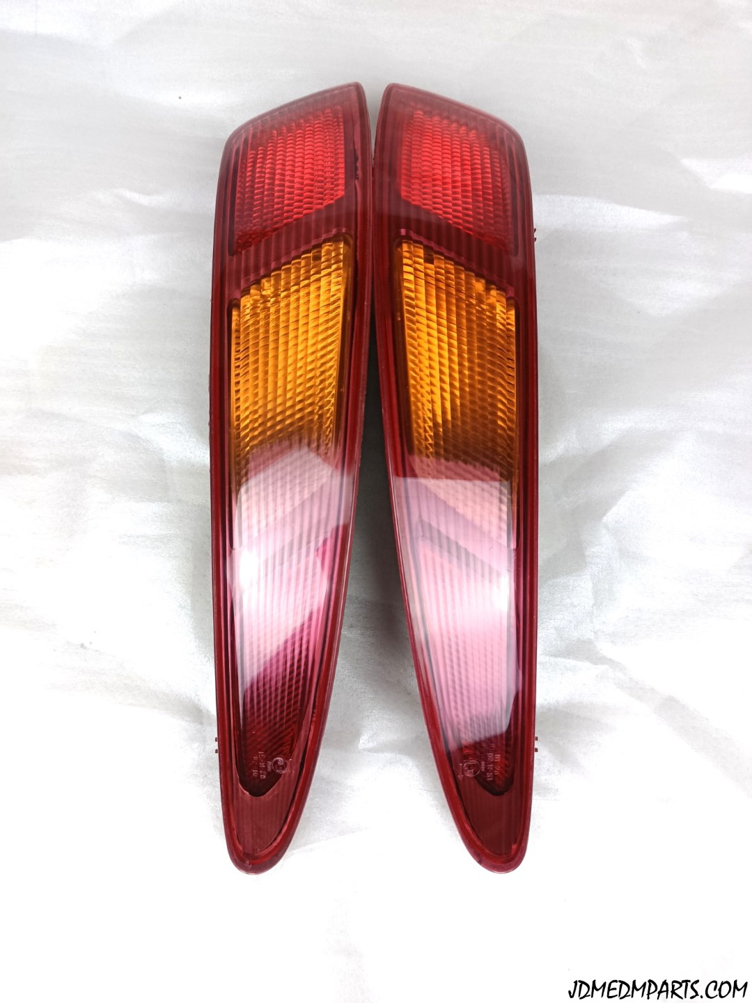 Alfa Romeo GT 937 Taillights Left and Right 60681558 / 60681559 OEM