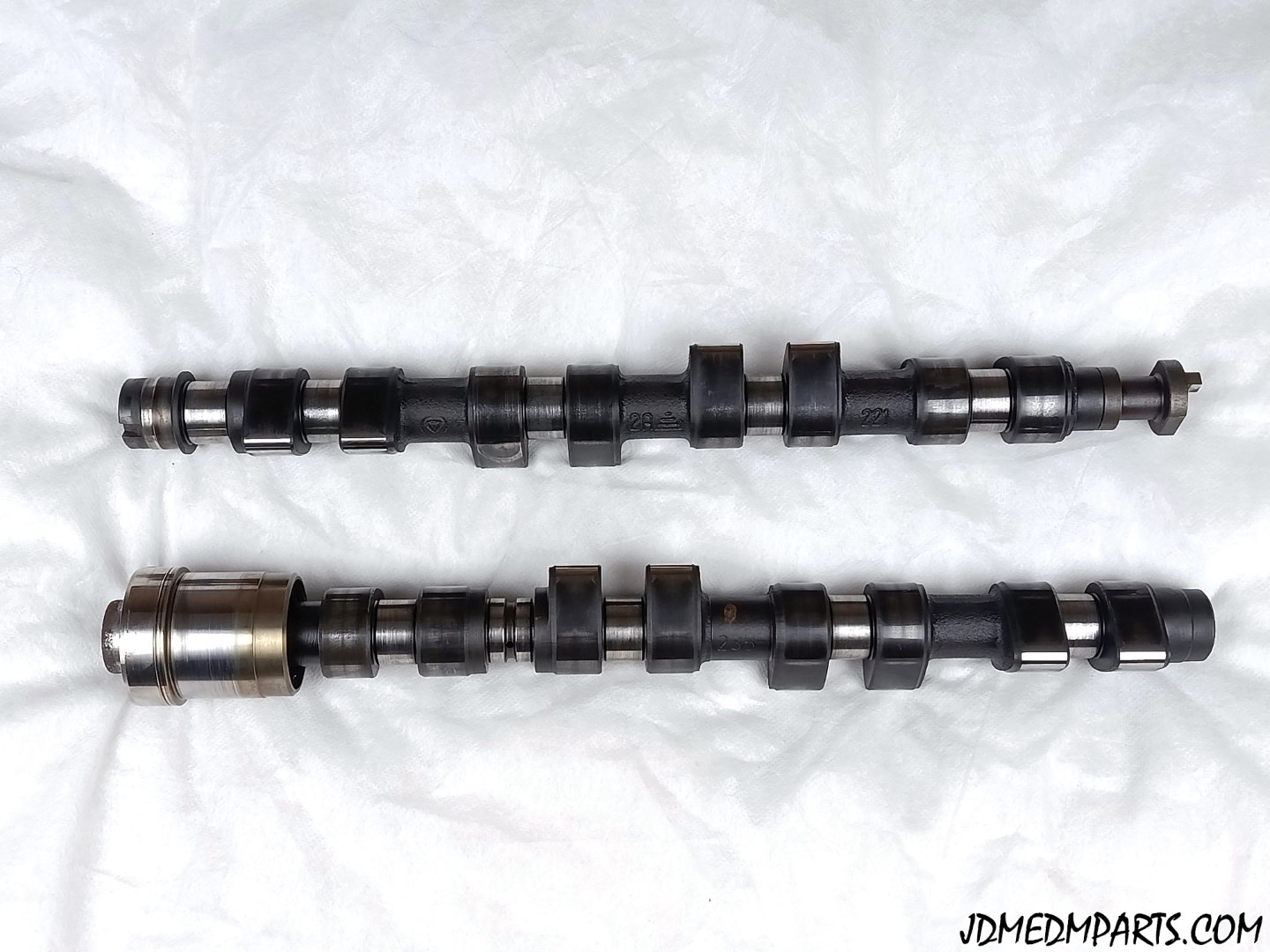 Alfa Romeo 2.0 JTS Camshafts Intake and Exhaust Camshaft + Phase Adjuster