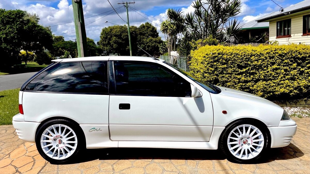 Suzuki Swift GTI